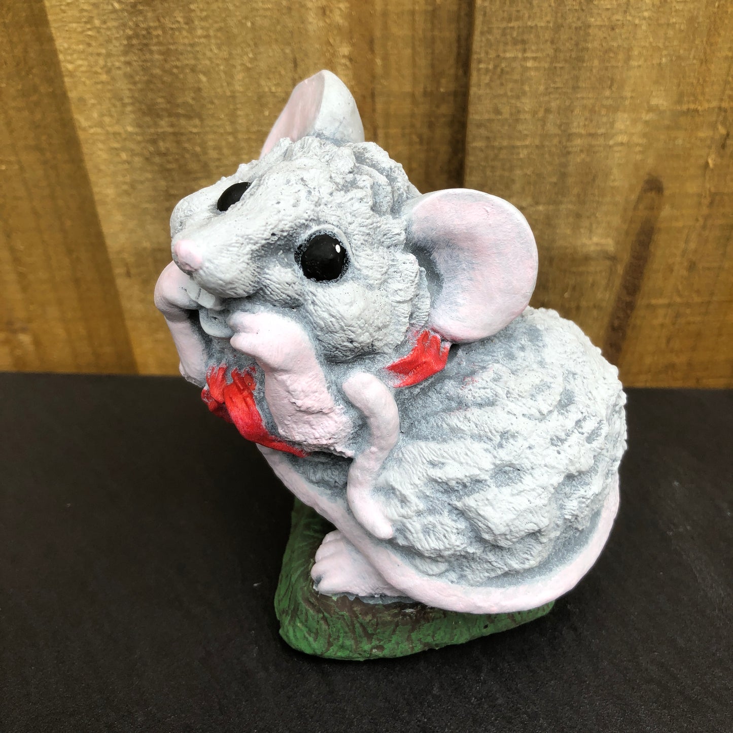 Surrey Stoneware - Mouse With Red Ribbon - Mouse6