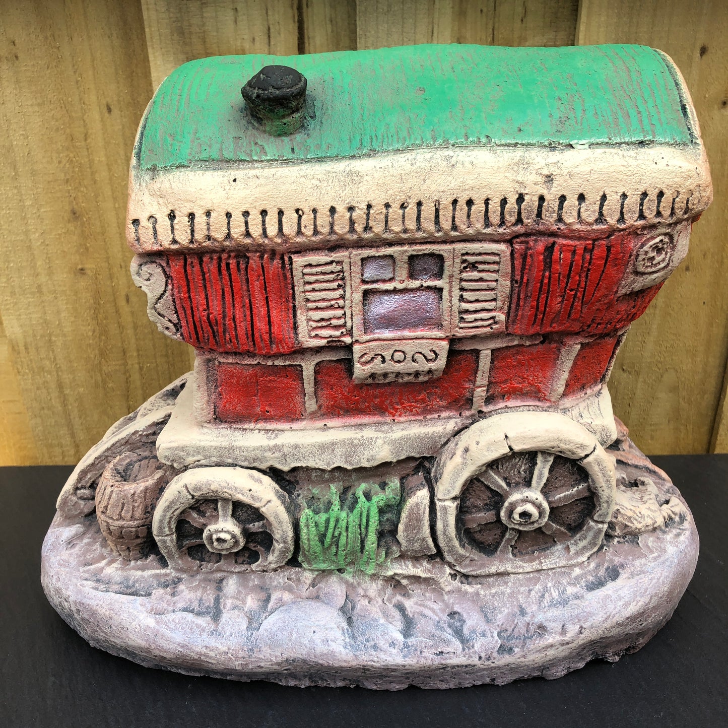 Surrey Stoneware - Gypsy Caravan - Wagon - Vardo - Traditional - Hand Cast And Painted - Stone Garden Ornament - Vardo365