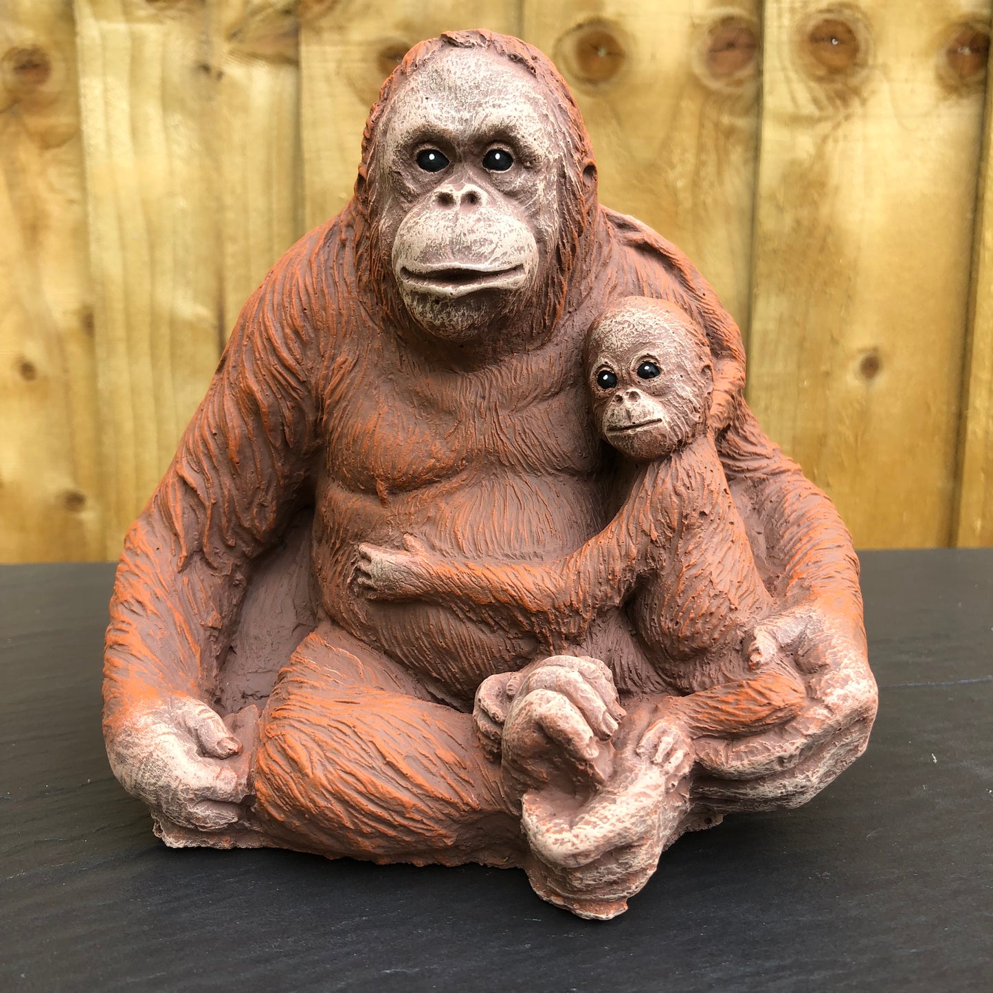 Surrey Stoneware - Orangutan And Baby - Orangutan22
