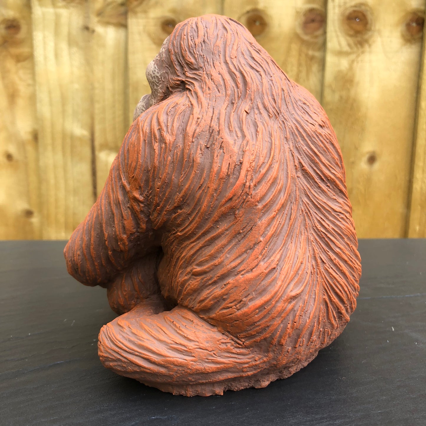 Surrey Stoneware - Orangutan Couple - Orangutan122
