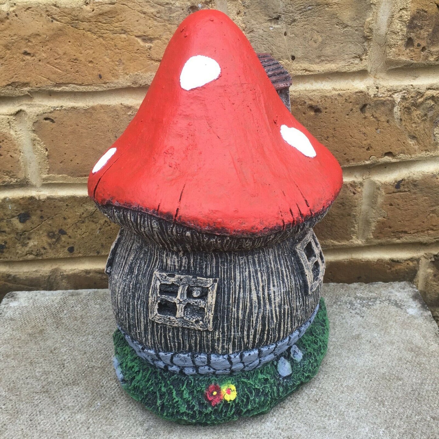 Surrey Stoneware - Fairy House - Mushroom - Fairy214