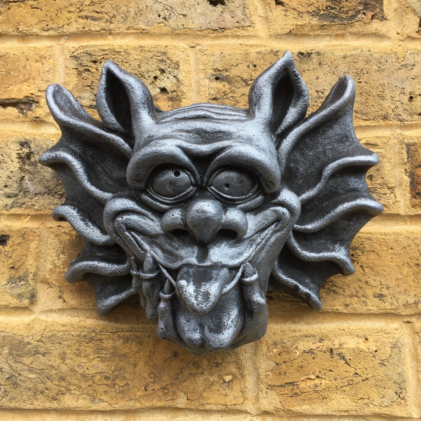 Surrey Stoneware - Gargoyle Plaque - Tongue Out - Gargoyle422