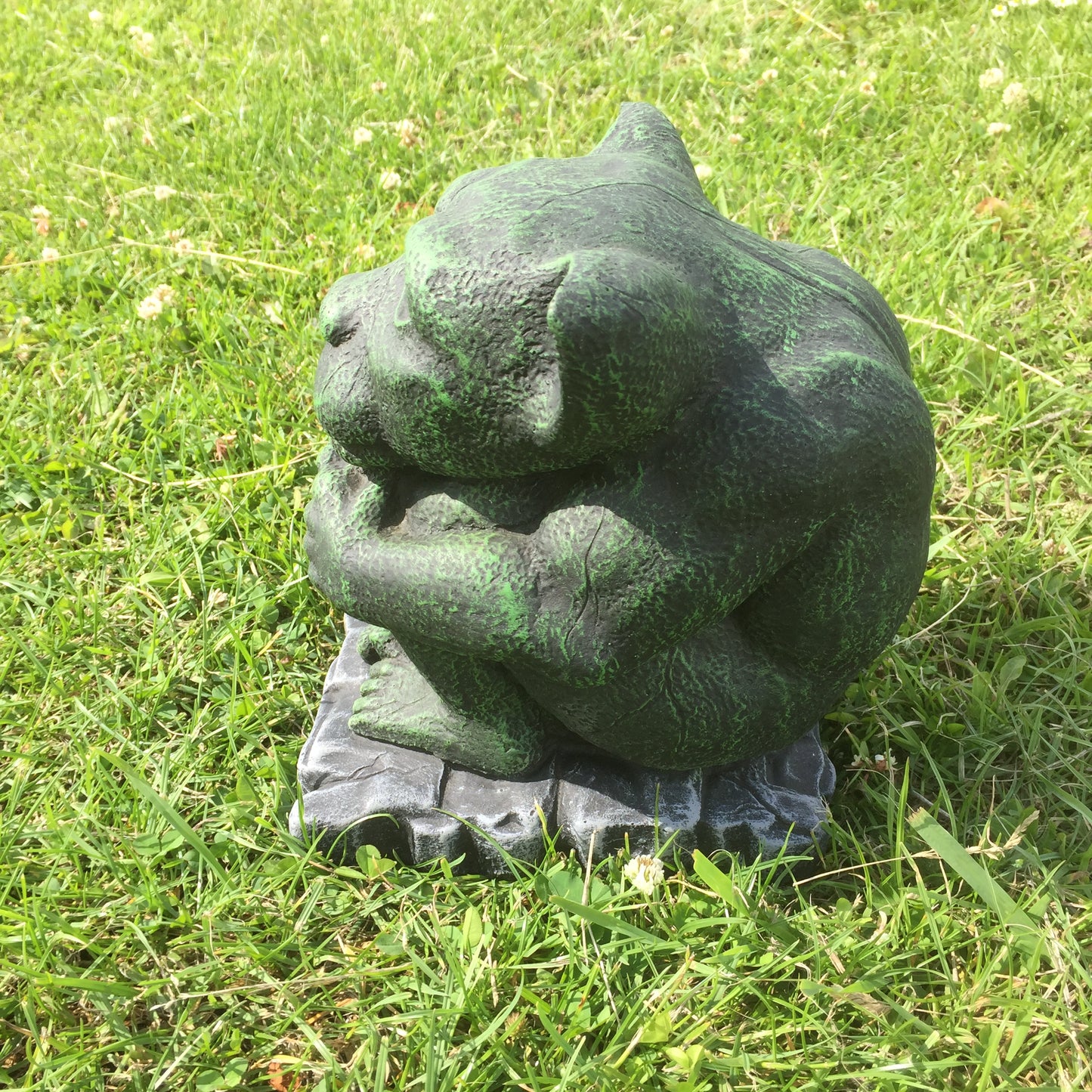 Surrey Stoneware - Gargoyle Sitting On A Rock - Gargoyle119