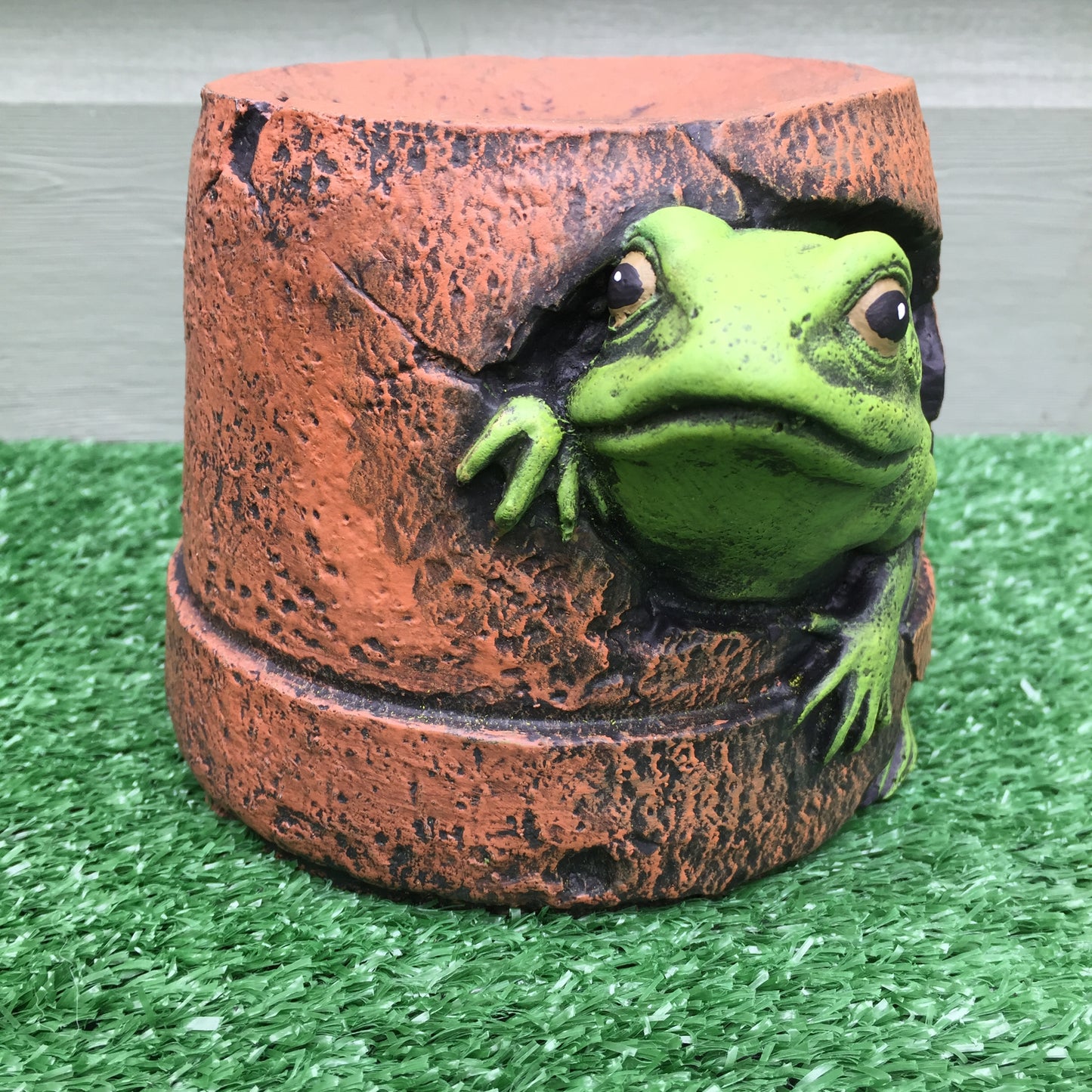 Surrey Stoneware - Frog Hiding In A Pot - Frog91