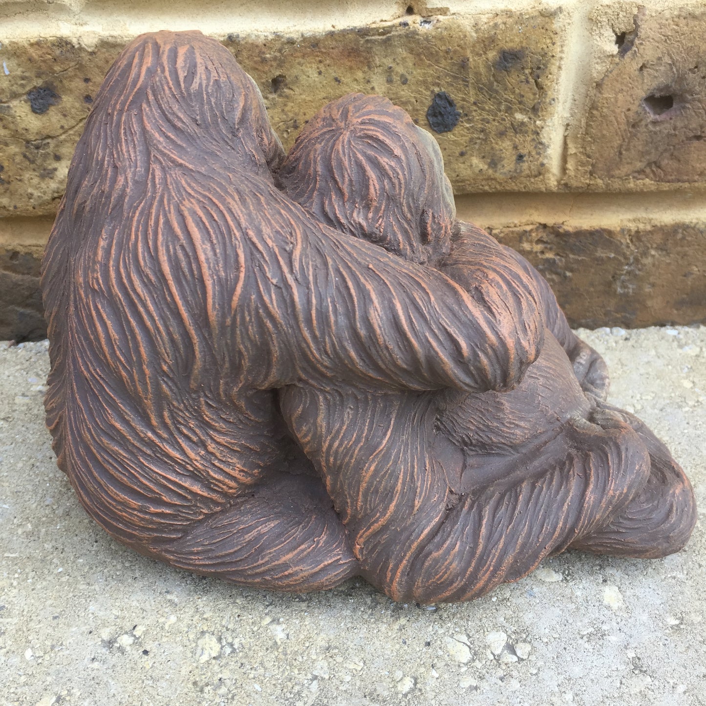 Surrey Stoneware - Orangutan Couple - Orangutan121