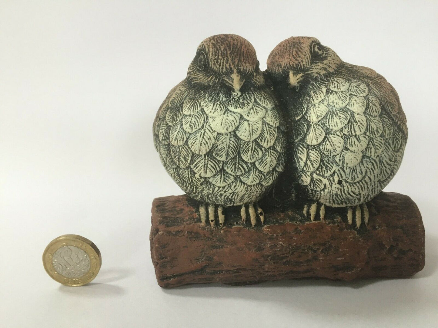 Surrey Stoneware - Birds - Lovebirds On A Log - Birds56