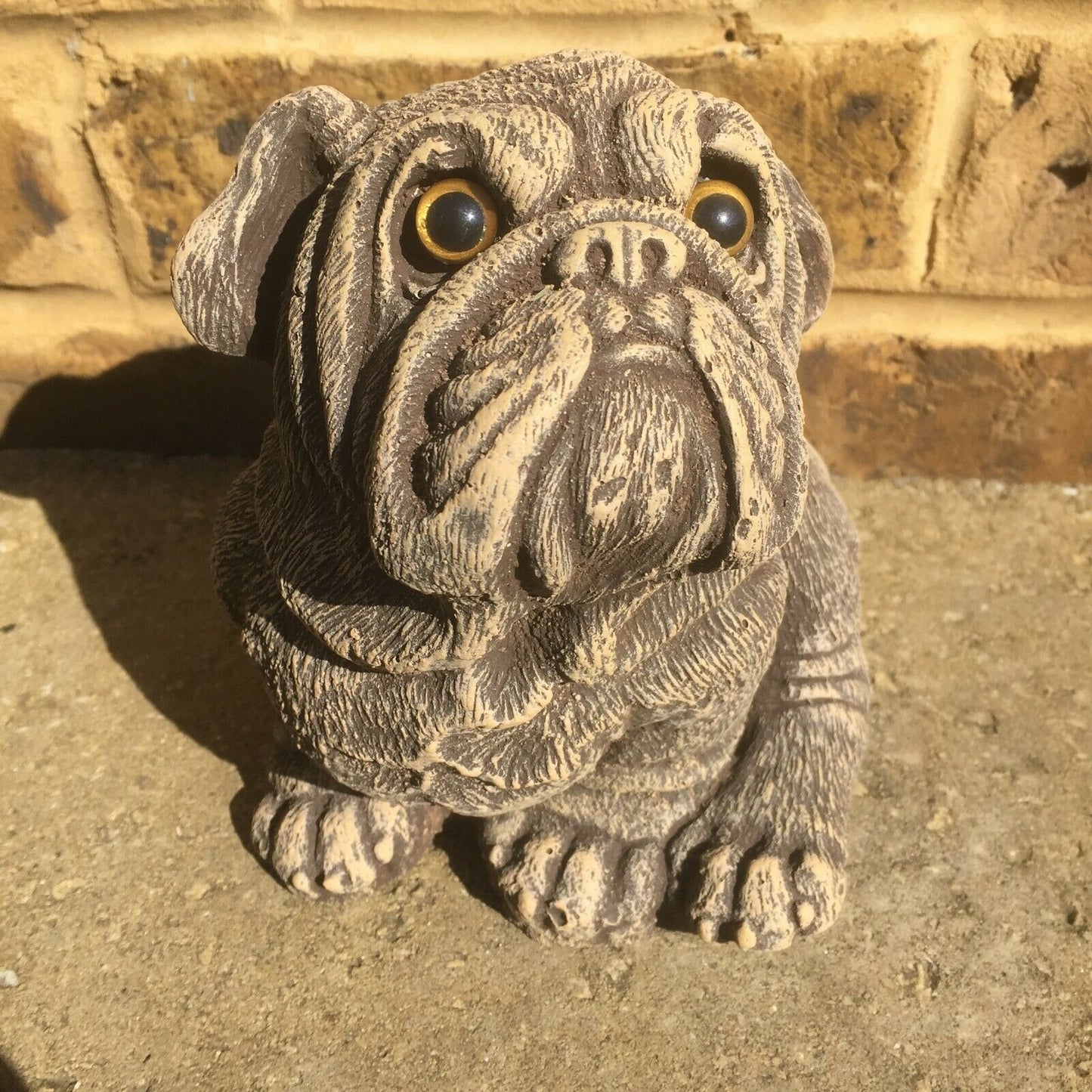 Surrey Stoneware - Dog - Pug - Dog143