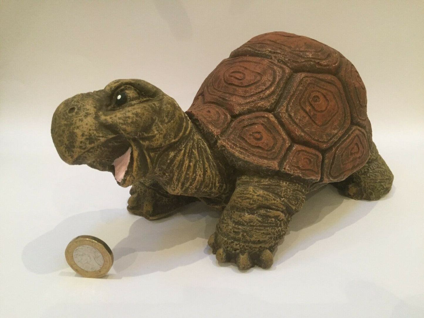 Surrey Stoneware - Tortoise - Smiley - L - Tortoise36