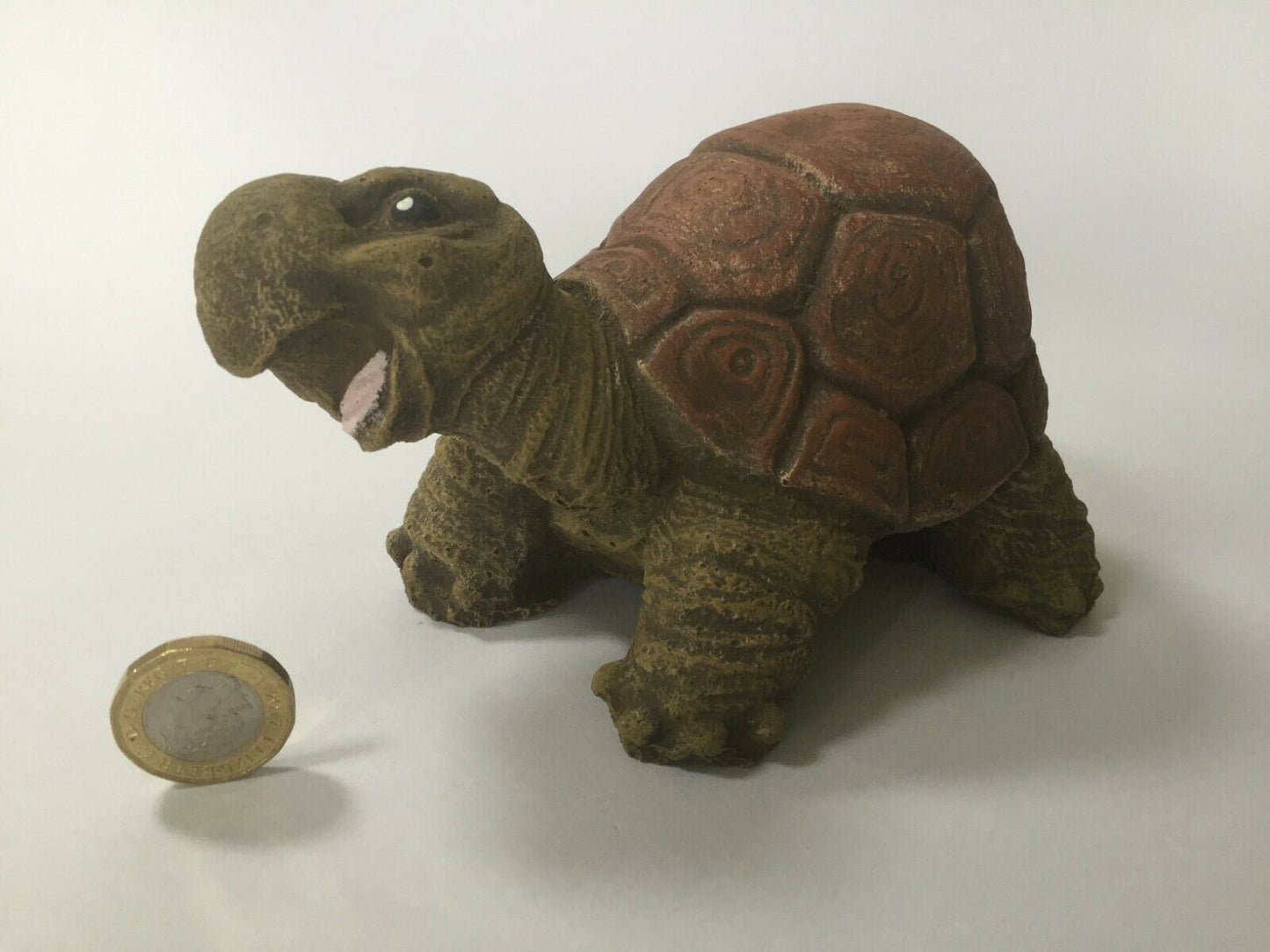 Surrey Stoneware - Tortoise - Smiley - S - Totoise26