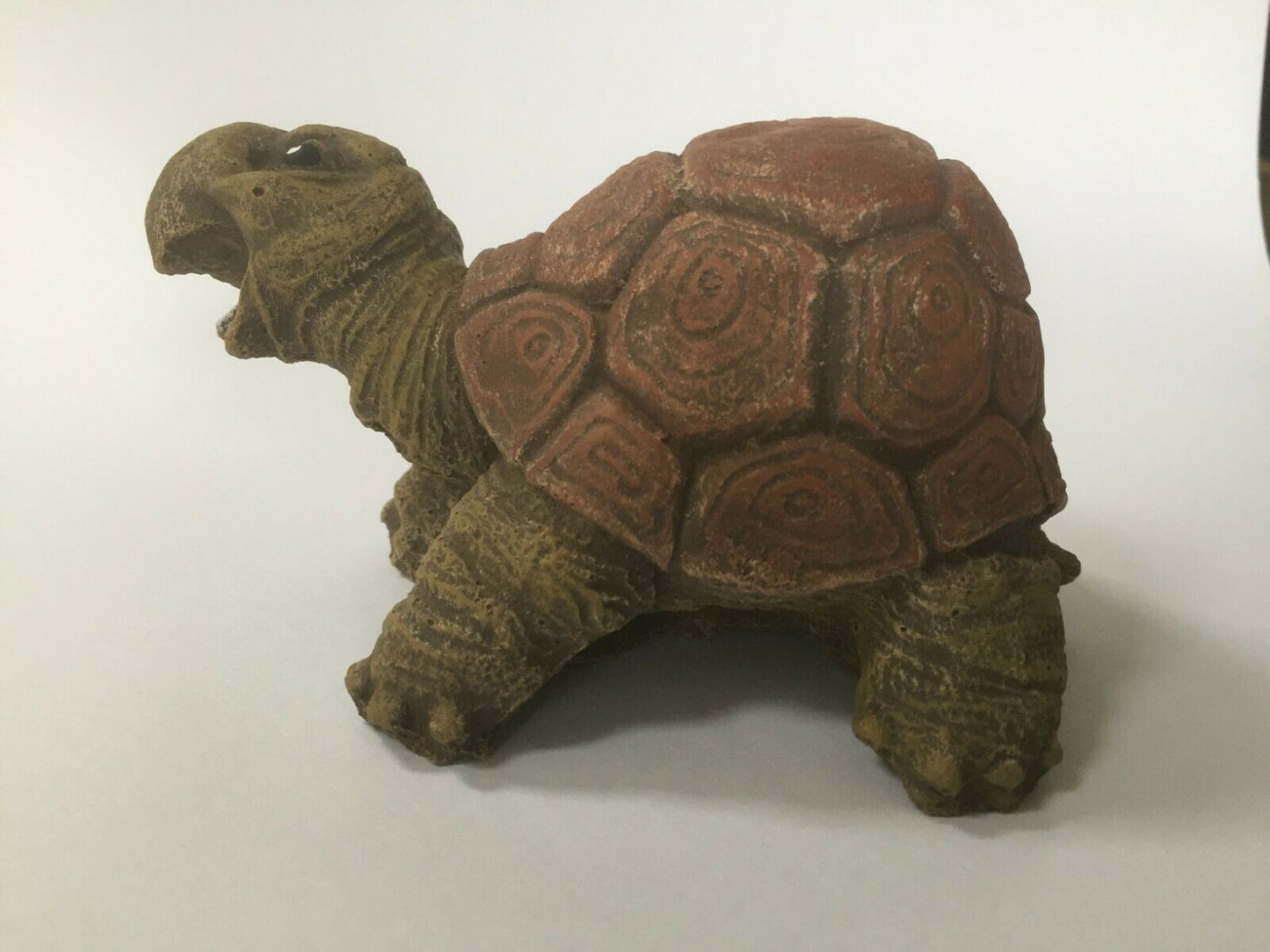 Surrey Stoneware - Tortoise - Smiley - S - Totoise26
