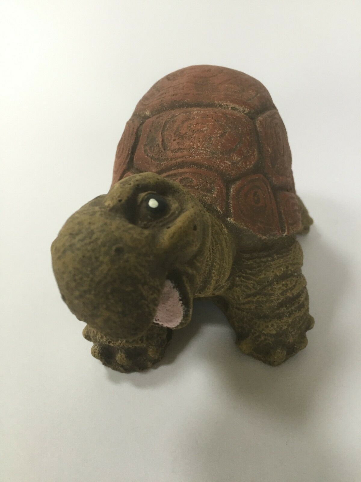Surrey Stoneware - Tortoise - Smiley - S - Totoise26