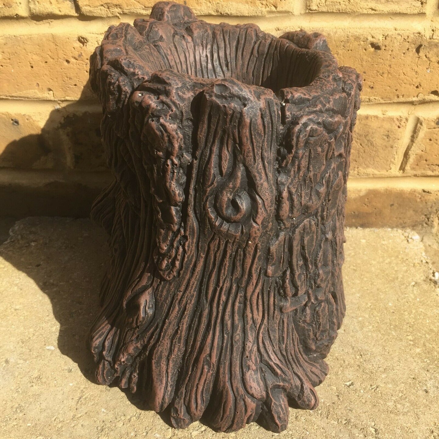 Surrey Stoneware - Woodman - Tree Stump - Planter Pot - Tree862