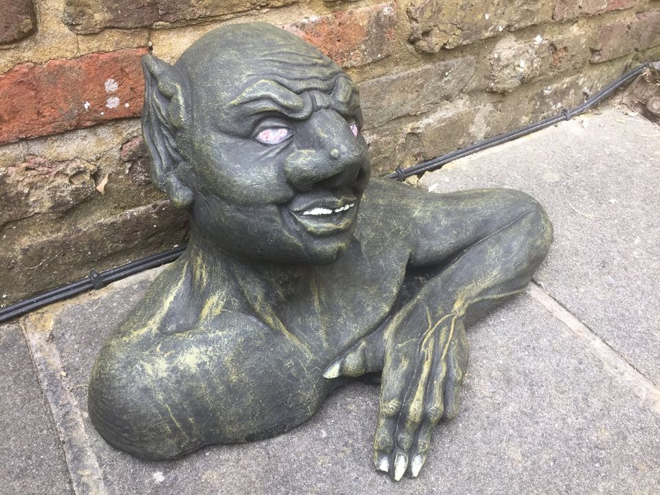 Surrey Stoneware - Zombie - Large - Zombie293