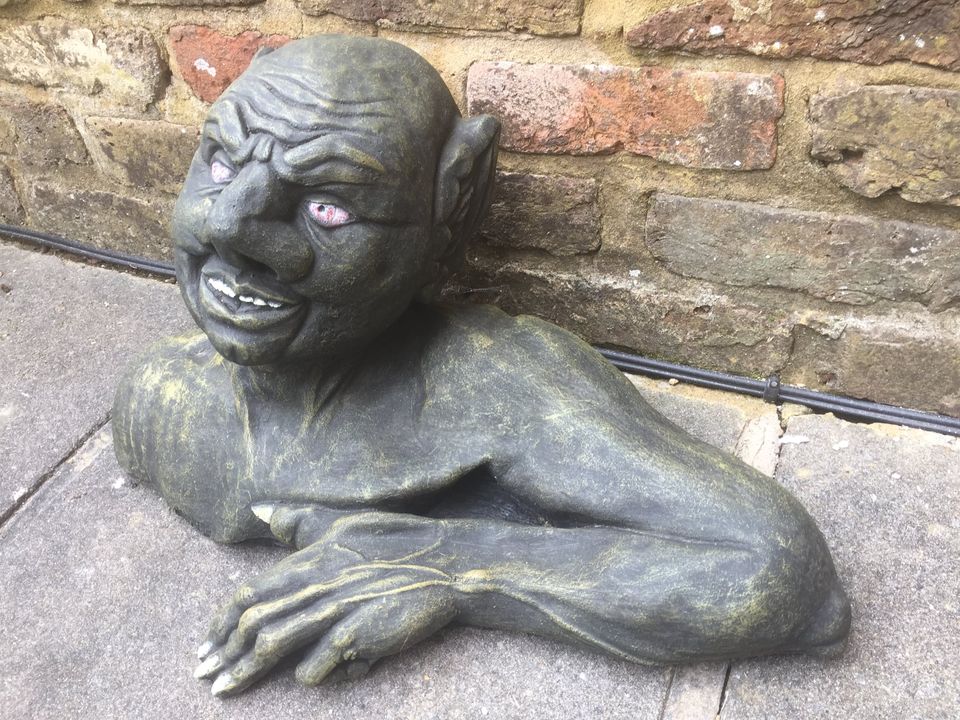 Surrey Stoneware - Zombie - Large - Zombie293