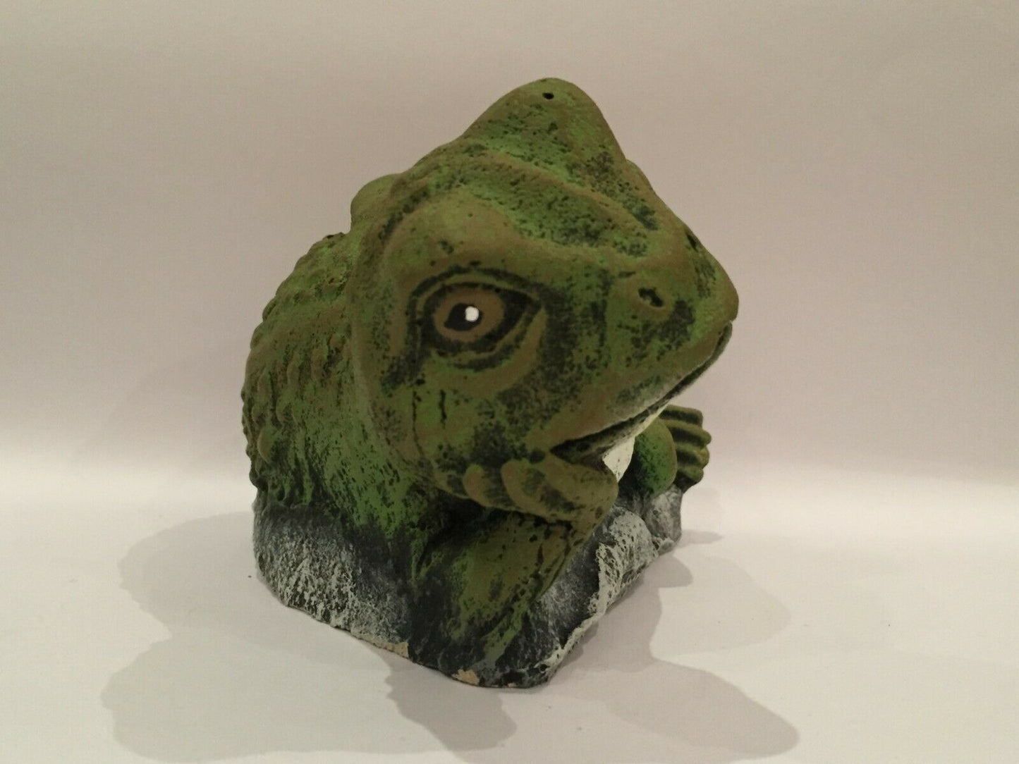 Surrey Stoneware - Toad Laying On A Rock - Toad33